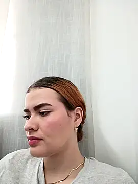 Snapshot of abby_murphy chatting on 12.01.25 abby murphy online show from 12.01.25