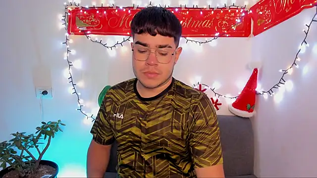 Snapshot of thiago_occonor chatting on 11.26.25 thiago occonor online show from 11.26.25