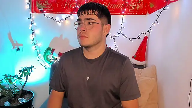 Snapshot of thiago_occonor chatting on 11.27.25 thiago occonor online show from 11.27.25