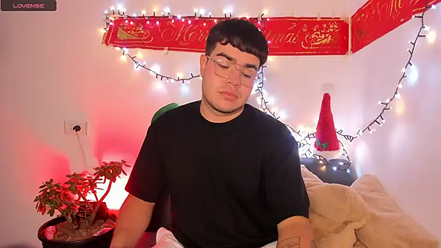 Snapshot of thiago_occonor chatting on 12.03.25 thiago occonor online show from 12.03.25