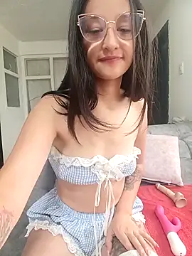 Ana Monrrow2 online show from 10.27.25
