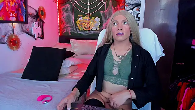 jess69jones online show from 10.23.25