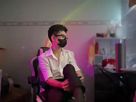 Wuza-H online show from 10.13.25