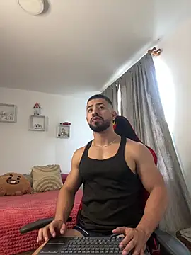 Ezzio Scolaro online show from 11.23.25