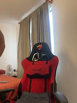 Ezzio Scolaro online show from 03.24.26