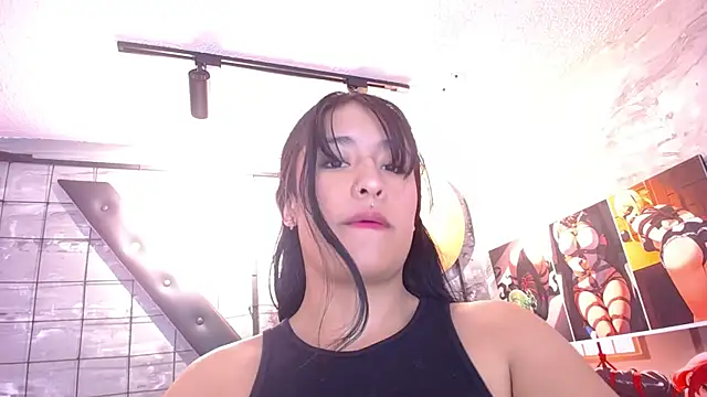 Lily Walker online show from 10.19.25