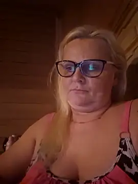 NieMaJazdyBezGwiazdy7883 online show from 10.10.25