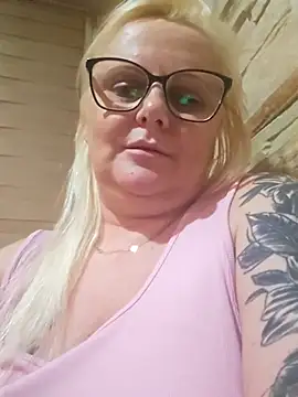 NieMaJazdyBezGwiazdy7883 online show from 10.31.25