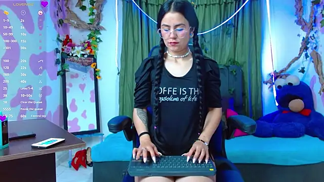 lucessita online show from 10.10.25