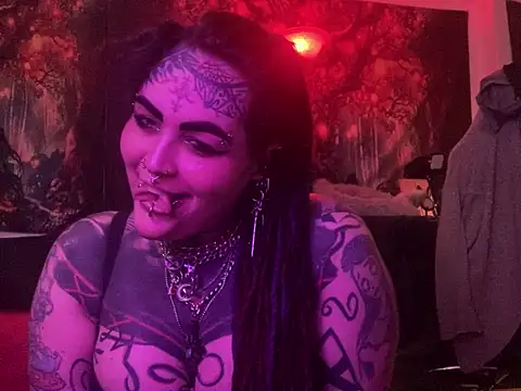 Snapshot of nyxvelon chatting on 04.06.26 nyxvelon online show from 04.06.26