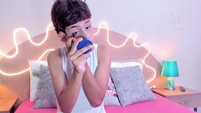 Matty Jhons online show from 10.14.25