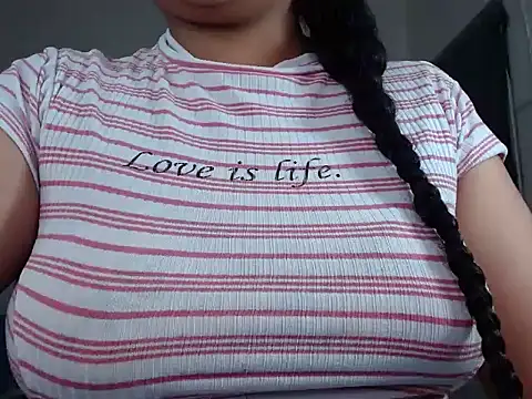 Agatha milk24 online show from 10.17.25