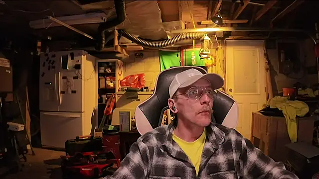 AverageMaleJay online show from 05.22.26