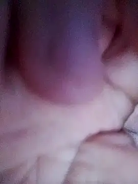 Snapshot of LusiyaGold5 chatting on 11.10.25 LusiyaGold5 online show from 11.10.25