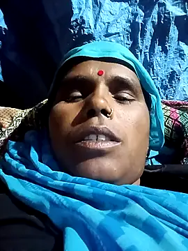 Snapshot of Janvi_tv chatting on 10.29.25 Janvi tv online show from 10.29.25