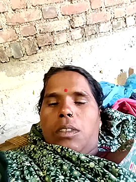 Snapshot of Janvi_tv chatting on 11.05.25 Janvi tv online show from 11.05.25