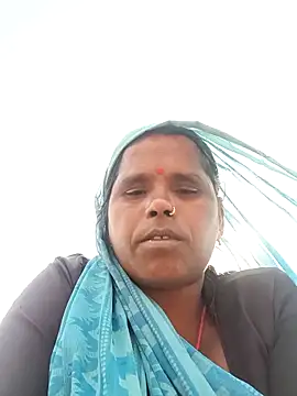 Snapshot of Janvi_tv chatting on 11.12.25 Janvi tv online show from 11.12.25