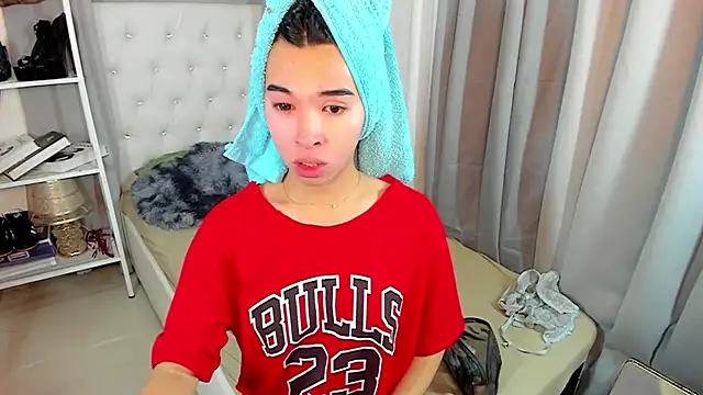 Yourdreamgoddess online show from 11.28.25