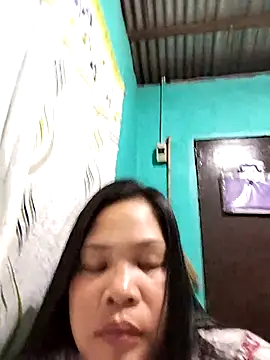 Snapshot of shyhotpinay_32 chatting on 10.12.25 shyhotpinay 32 online show from 10.12.25