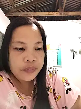 Snapshot of shyhotpinay_32 chatting on 10.16.25 shyhotpinay 32 online show from 10.16.25