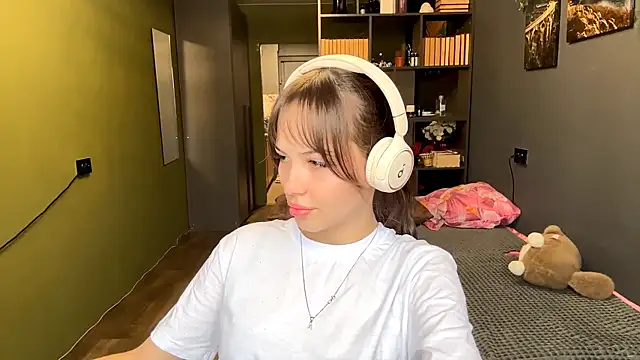 MysticAlisa online show from 12.05.25