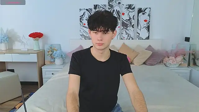 Snapshot of Cute_Mike chatting on 10.18.25 Cute Mike online show from 10.18.25