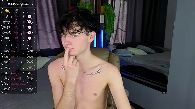 Snapshot of Cute_Mike chatting on 10.19.25 Cute Mike online show from 10.19.25