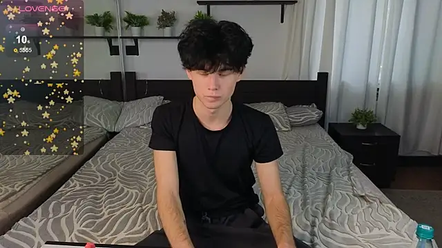 Snapshot of Cute_Mike chatting on 10.20.25 Cute Mike online show from 10.20.25