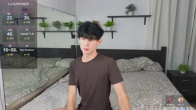 Snapshot of Cute_Mike chatting on 10.26.25 Cute Mike online show from 10.26.25