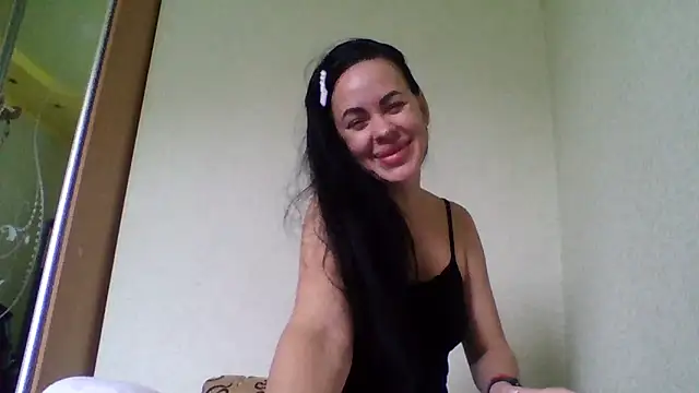 Stefaniyaxq online show from 10.08.25