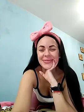 Snapshot of Stefaniyaxq chatting on 11.10.25 Stefaniyaxq online show from 11.10.25