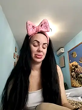 Snapshot of Stefaniyaxq chatting on 11.26.25 Stefaniyaxq online show from 11.26.25