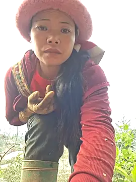 miomio-12 online show from 10.18.25