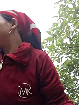 miomio-12 online show from 11.06.25