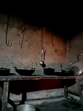 Snapshot of miomio-12 chatting on 12.22.25 miomio-12 online show from 12.22.25