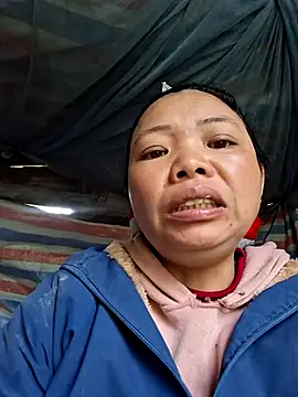 Snapshot of miomio-12 chatting on 02.04.26 miomio-12 online show from 02.04.26