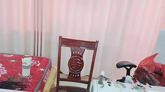 Snapshot of CCOO520 chatting on 10.22.25 CCOO520 online show from 10.22.25