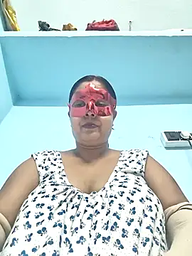 misti02 online show from 10.10.25