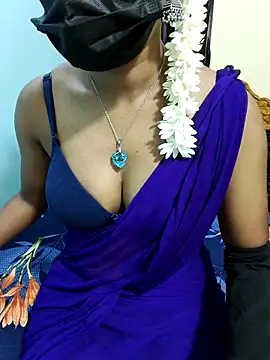 Snapshot of Chennai-couples chatting on 12.15.25 Chennai-couples online show from 12.15.25