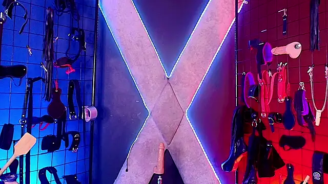 Snapshot of mranii_queen_bdsm_ chatting on 02.10.26 mranii queen bdsm online show from 02.10.26