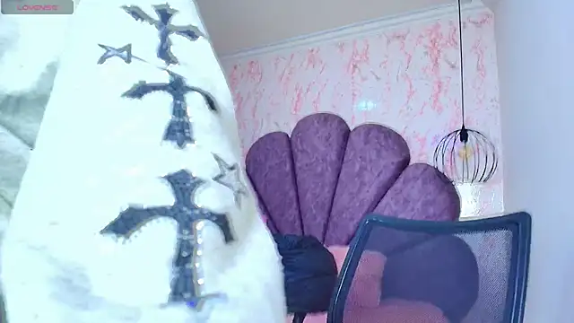 Snapshot of zafire_gixx chatting on 06.19.26 zafire gixx online show from 06.19.26