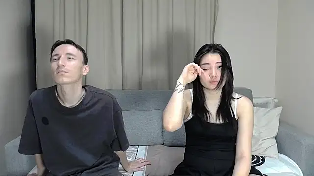 Snapshot of KyleAndJulia chatting on 10.16.25 KyleAndJulia online show from 10.16.25