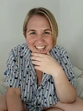 LaceyWestxx online show from 10.11.25