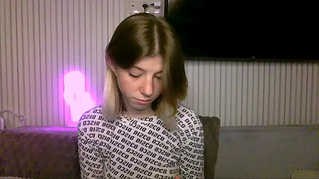 Bellacams online show from 10.15.25