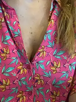 melisss2 online show from 11.22.25