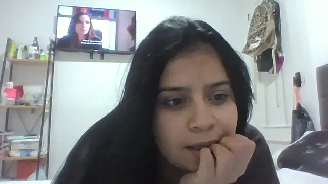 AbbyHott02 online show from 10.04.25