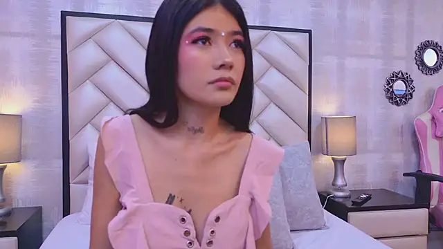 Snapshot of CristalShayy chatting on 02.17.26 CristalShayy online show from 02.17.26