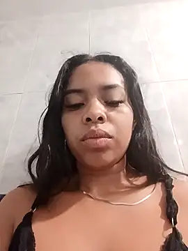 Snapshot of Amayavaldes chatting on 12.19.25 Amayavaldes online show from 12.19.25