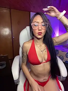Sofiaa pink online show from 10.14.25