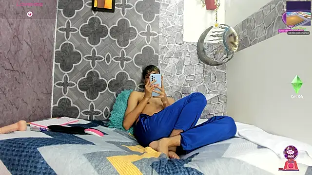 Snapshot of sexyboys_cutex18 chatting on 01.14.26 sexyboys cutex18 online show from 01.14.26